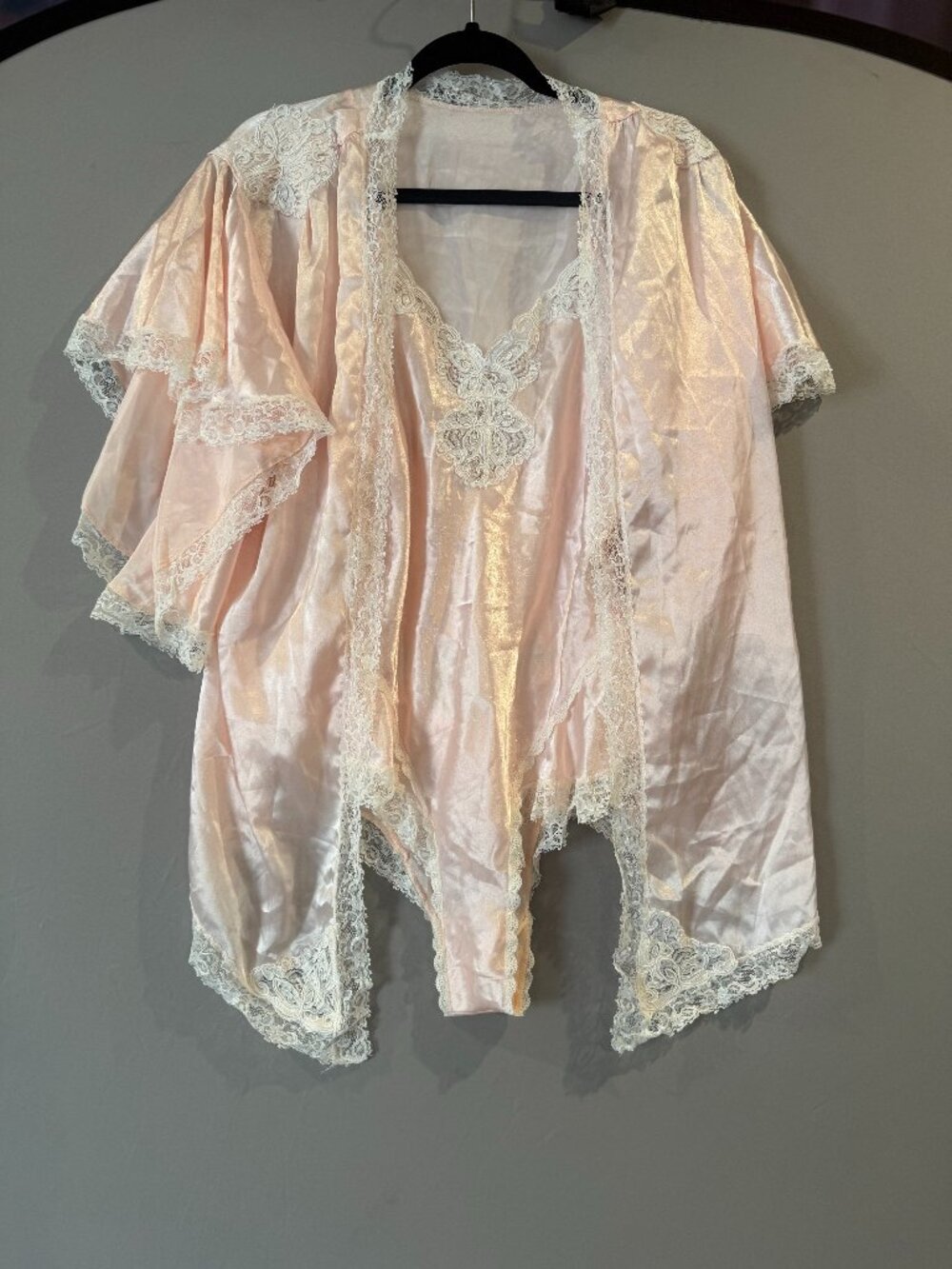 Vintage Pink Lingerie Set